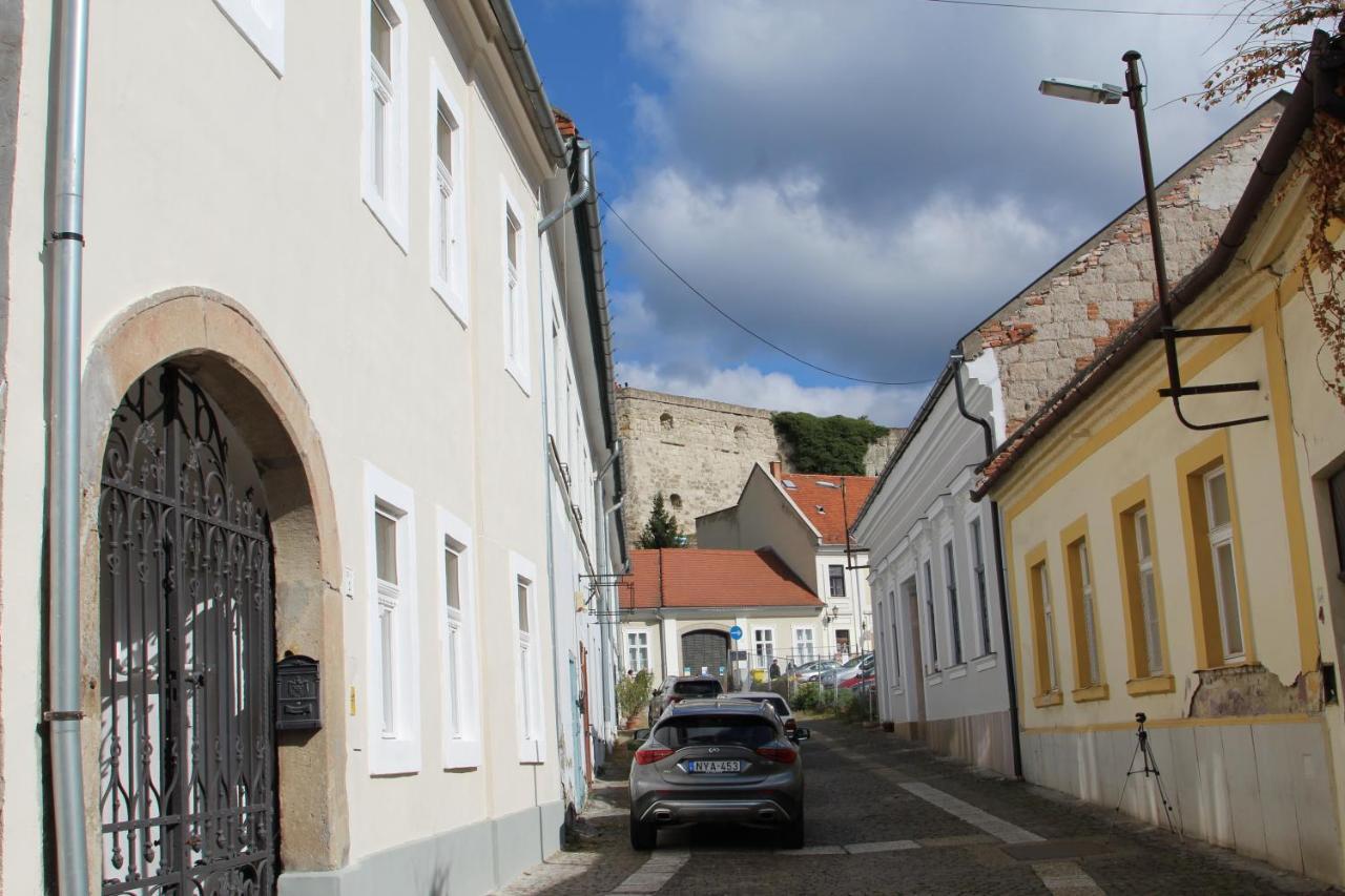 Demetrovics Udvarház Eger Esterno foto